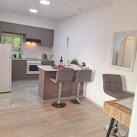 Charming Holiday Retreat Kato Paphos Apt 400M To The Beach Ngoại thất bức ảnh