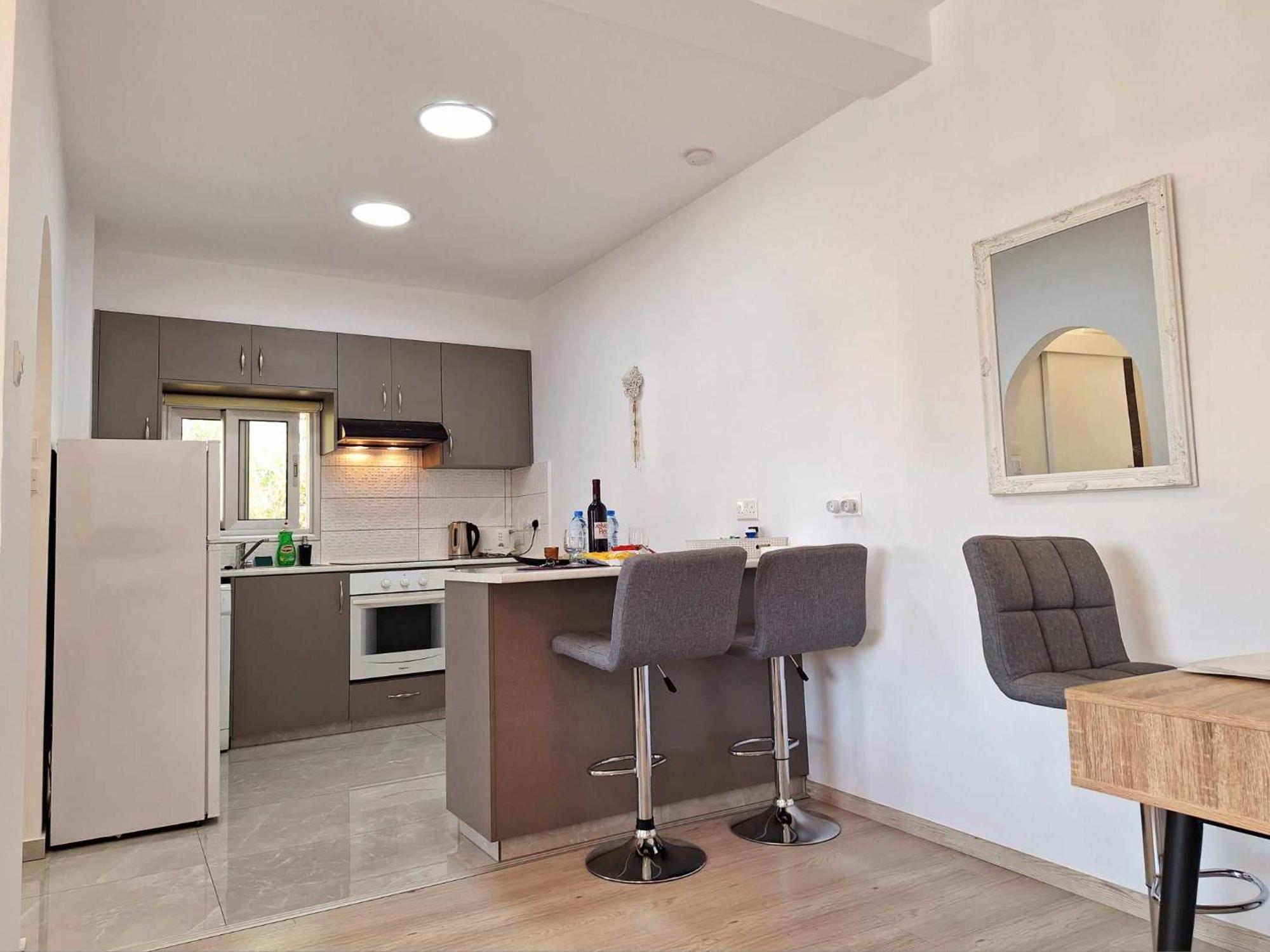 Charming Holiday Retreat Kato Paphos Apt 400M To The Beach Ngoại thất bức ảnh