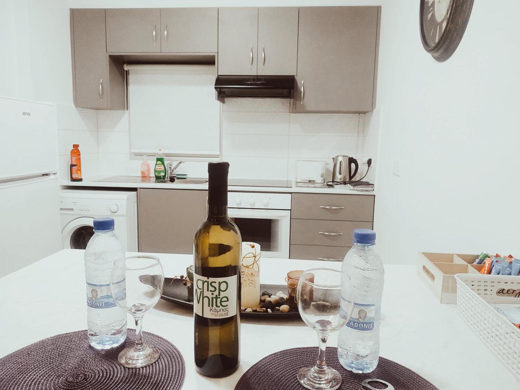 Charming Holiday Retreat Kato Paphos Apt 400M To The Beach Phòng bức ảnh